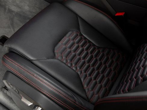 Used 2022 Lamborghini Urus AWD/4WD image 21