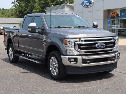 Used 2022 Ford F250 Lariat w/ Lariat Ultimate Package AWD/4WD image 2