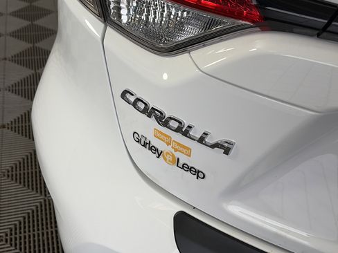 Used 2021 Toyota Corolla SE FWD image 15