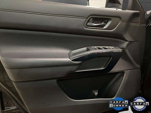 Used 2024 Nissan Pathfinder S image 13