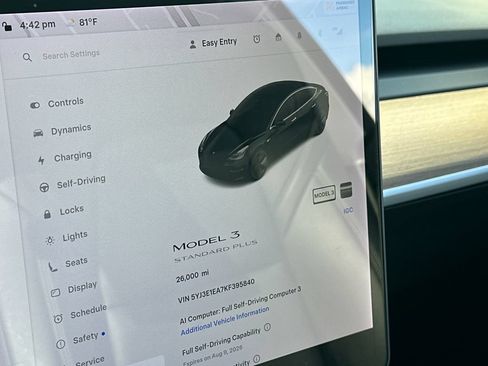 Used 2019 Tesla Model 3 Standard Range RWD image 22