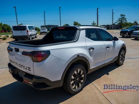 Used 2025 Hyundai Santa Cruz SEL FWD image 5