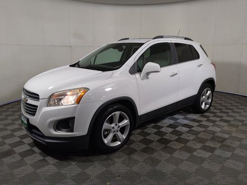 Used 2015 Chevrolet Trax LTZ FWD image 2