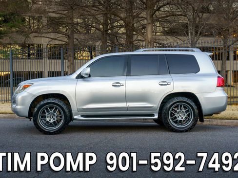 Used 2009 Lexus LX 570 LX 570 Sport Utility 4D image 8