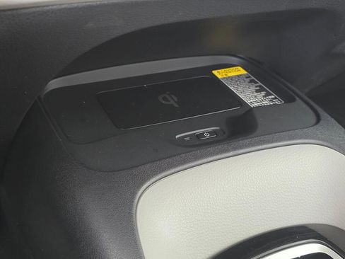 Used 2025 Toyota Corolla LE w/ LE Premium Package image 34