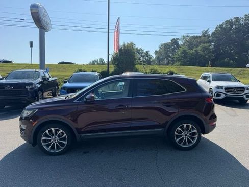 Used 2017 Lincoln MKC Select AWD/4WD image 2