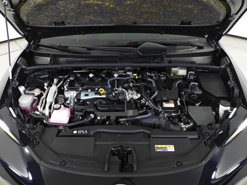 Used 2024 Toyota Prius Prime SE image 6