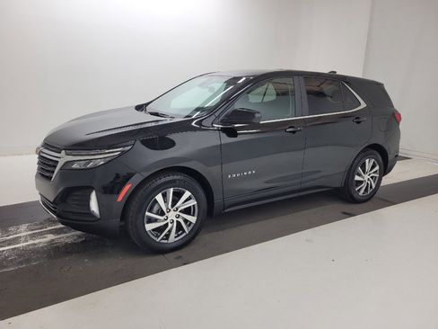 Used 2024 Chevrolet Equinox LT w/ LPO, Floor Liner Package image 2