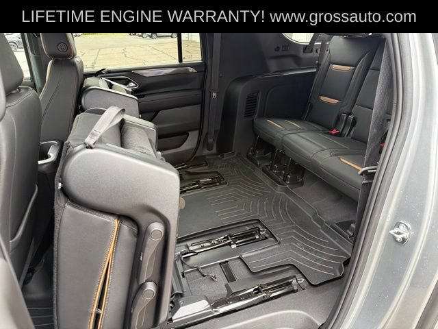 Used 2024 GMC Yukon XL AT4 w/ Technology Package AWD/4WD image 31