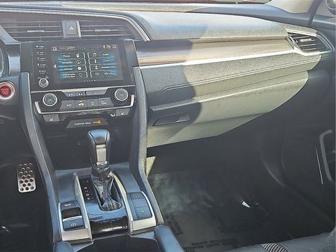 Used 2020 Honda Civic Touring image 15