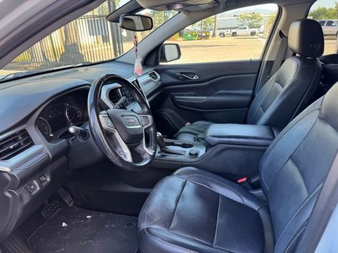 Used 2019 GMC Acadia SLT w/ Black Edition FWD image 7