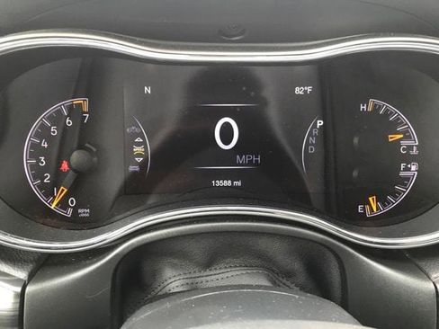 Certified 2020 Jeep Grand Cherokee Limited AWD/4WD image 10
