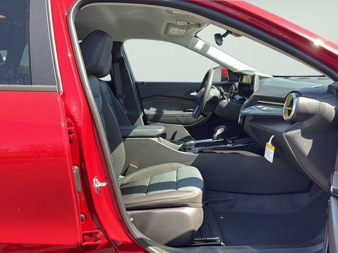 New 2026 Chevrolet Trax LT FWD image 11