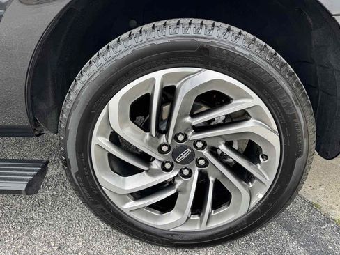 Used 2025 Lincoln Navigator Reserve AWD/4WD image 35