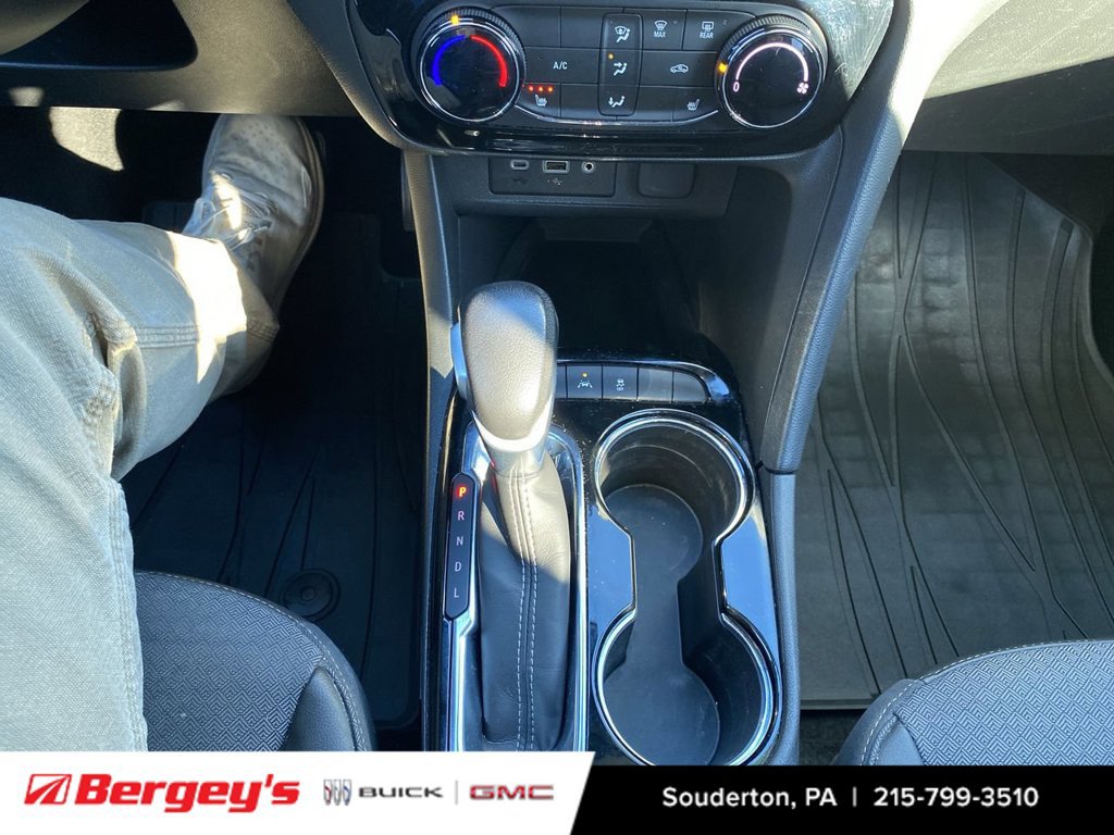 Used 2023 Buick Encore GX Preferred w/ Cold Weather Comfort Package AWD/4WD image 17