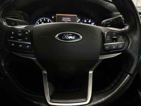 Used 2020 Ford Explorer Limited w/ Class III Trailer Tow Package image 18