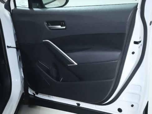 Certified 2023 Toyota Corolla Cross XLE w/ Convenience Package AWD/4WD image 33