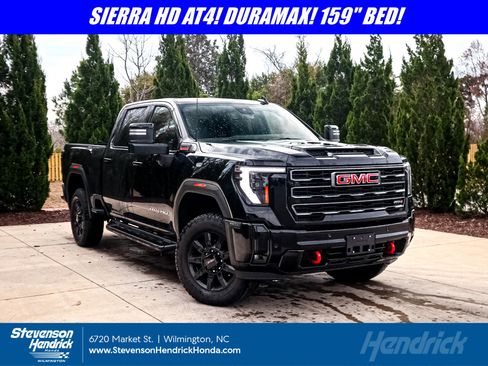 Used 2026 GMC Sierra 2500 AT4 w/ Max Trailering Package image 1