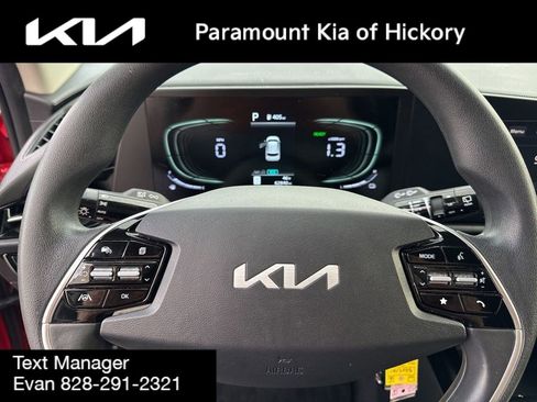 Used 2023 Kia Niro LX image 27
