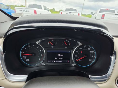 Used 2022 Chevrolet Traverse LT w/ LPO, Floor Liner Package FWD image 26