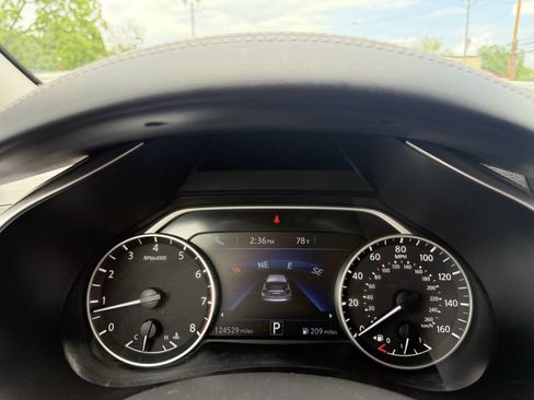 Used 2018 Nissan Murano SV AWD/4WD image 17