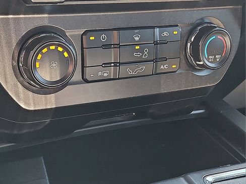 Used 2018 Ford F150 XL w/ Equipment Group 101A Mid RWD image 20