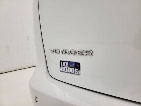Used 2024 Chrysler Voyager LX FWD image 22