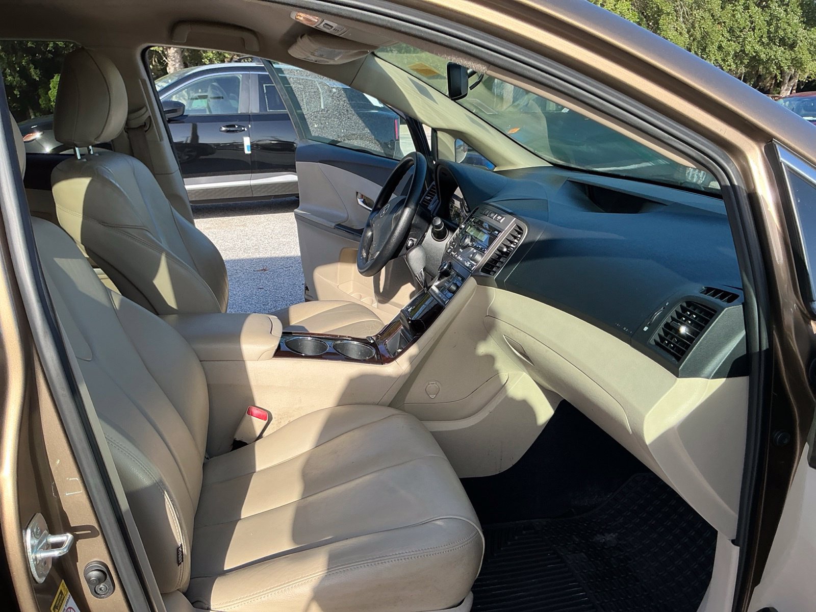 Used 2009 Toyota Venza FWD image 16