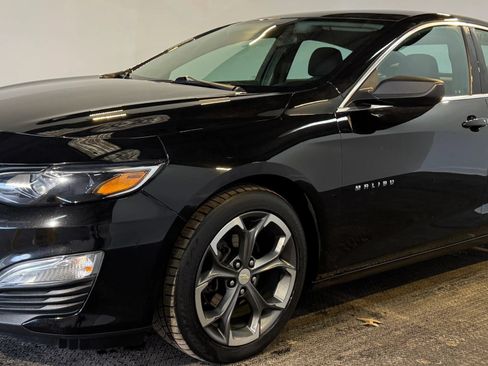 Used 2019 Chevrolet Malibu RS FWD image 3