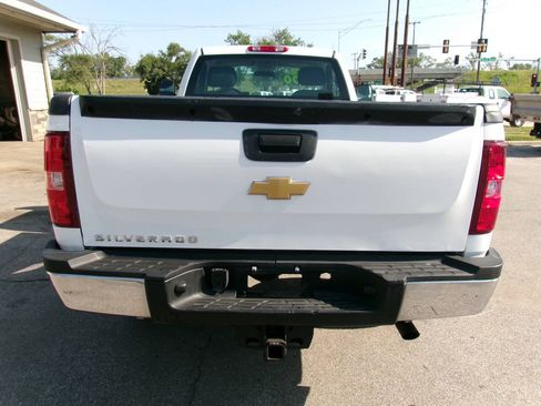 Used 2013 Chevrolet Silverado 2500 W/T w/ Snow Plow Prep Package AWD/4WD image 4