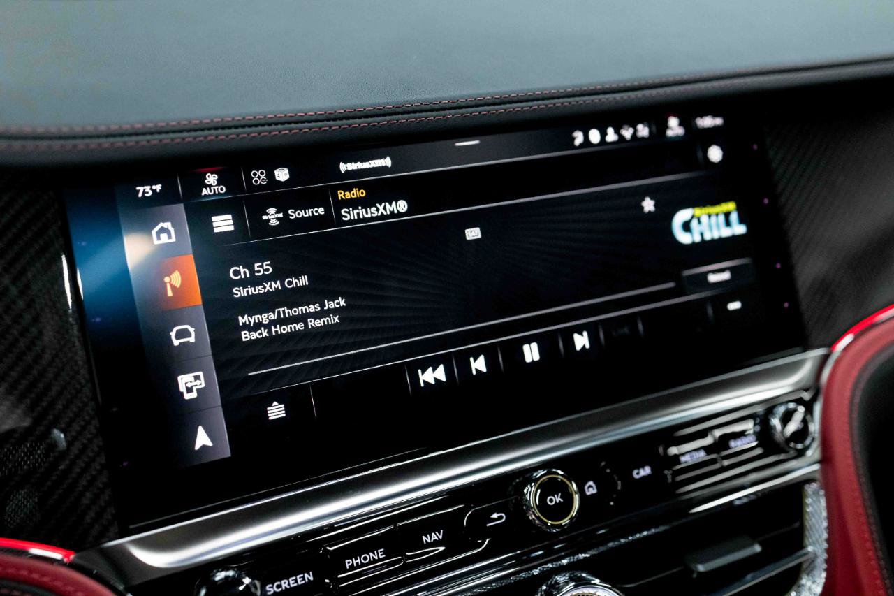 Used 2025 Bentley Flying Spur Plug-In Hybrid AWD/4WD image 50
