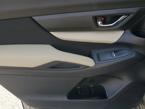 Used 2019 Subaru Ascent Premium w/ Popular Package #1 AWD/4WD image 14