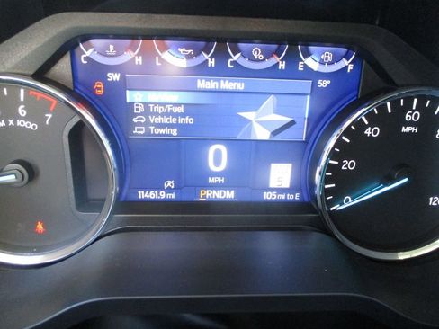 Used 2024 Ford Expedition Max XLT image 11