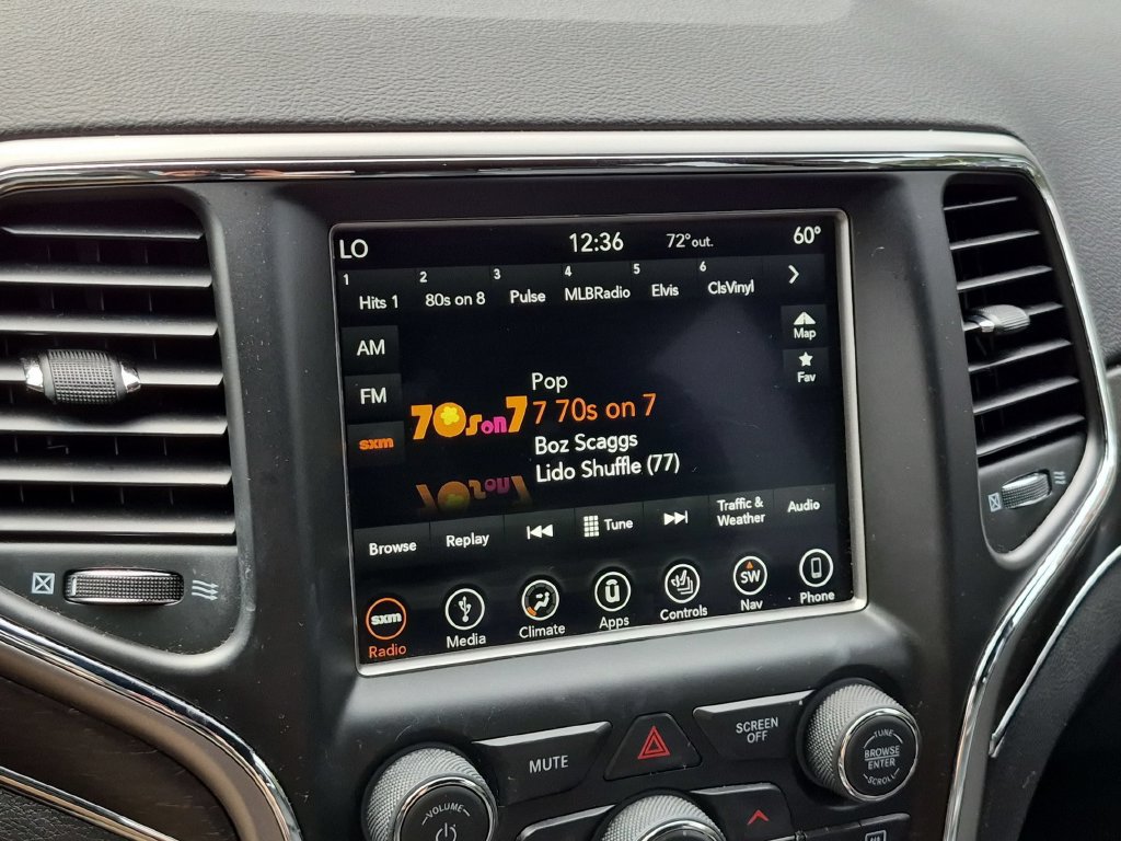 Used 2018 Jeep Grand Cherokee Limited AWD/4WD image 18