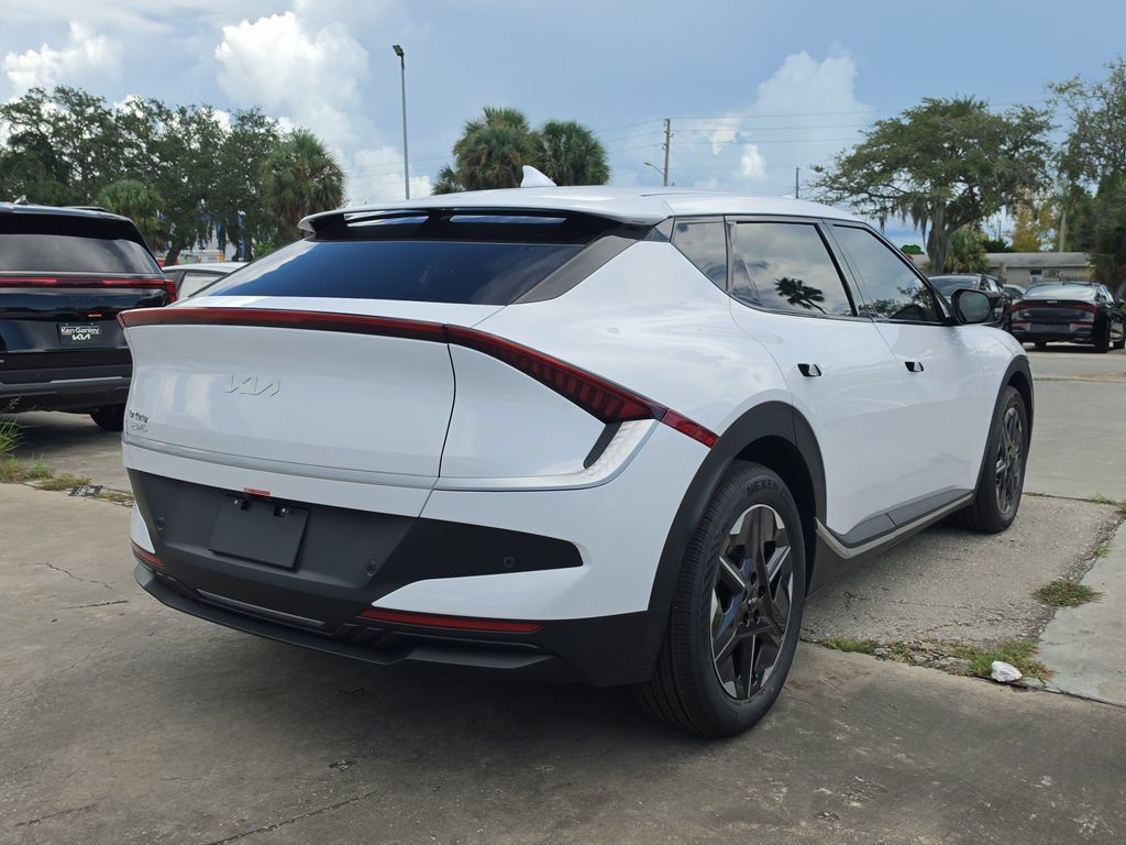 New 2026 Kia EV6 Light AWD/4WD image 8