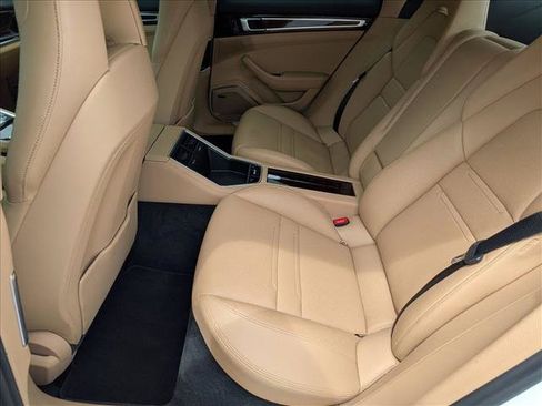 Used 2018 Porsche Panamera 4S AWD/4WD image 18