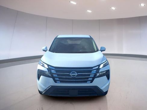 New 2026 Nissan Rogue SV image 8