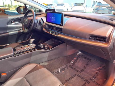 Used 2024 Toyota Prius XLE image 23