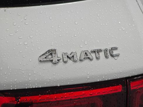 Used 2023 Mercedes-Benz GLB 250 4MATIC w/ Premium Package image 33