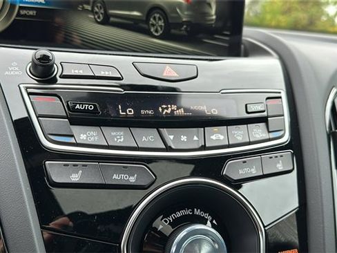 Used 2025 Acura RDX SH-AWD image 21