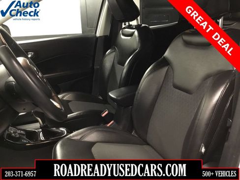 Used 2018 Jeep Compass Latitude AWD/4WD image 23