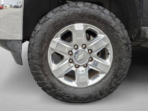 Used 2019 Chevrolet Silverado 2500 LTZ w/ Duramax Plus Package image 9