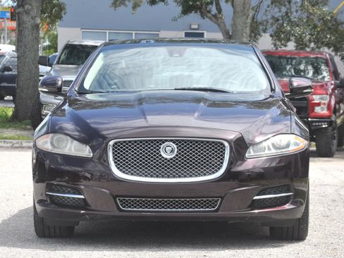 Used 2011 Jaguar XJ L RWD image 4