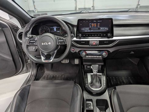Used 2022 Kia Forte GT-Line w/ GT-Line Technology Package FWD image 17
