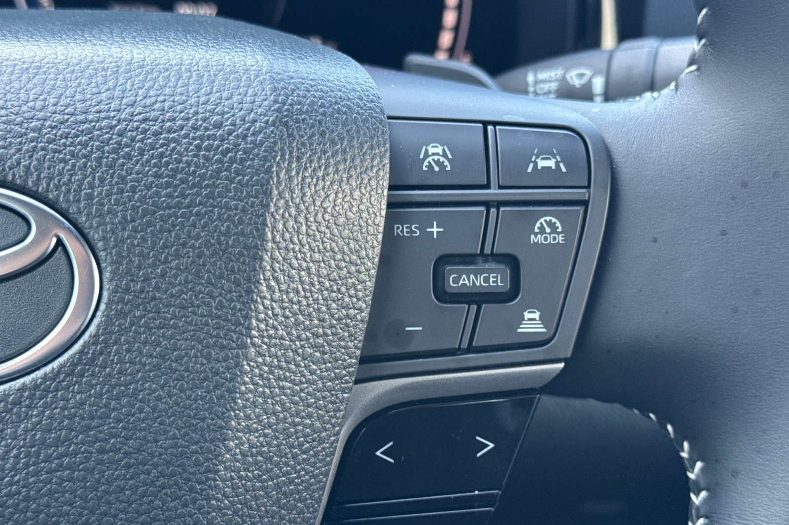Certified 2026 Toyota Camry SE w/ Convenience Package FWD image 31