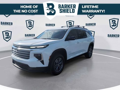Used 2025 Chevrolet Traverse LT w/ LPO, Floor Liner Package AWD/4WD image 5