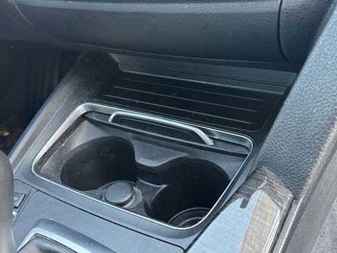 Used 2017 BMW 330i Sedan w/ Driver Assistance Package image 20