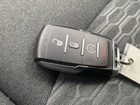 New 2025 RAM 2500 Big Horn image 31