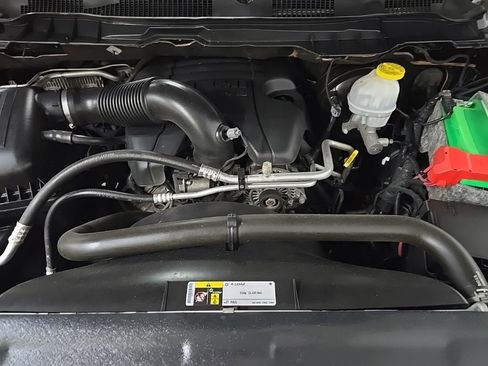 Used 2018 RAM 1500 Sport w/ Sport Premium Group image 12