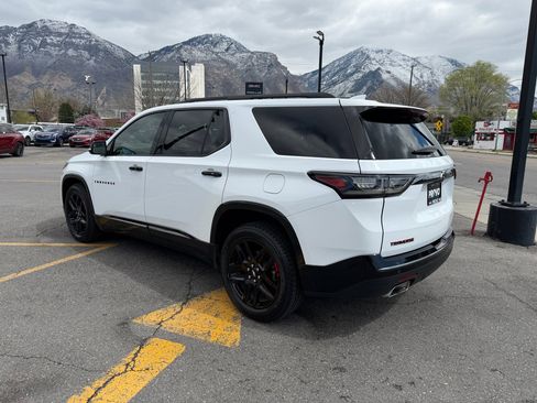Used 2020 Chevrolet Traverse Premier w/ Redline Edition AWD/4WD image 8